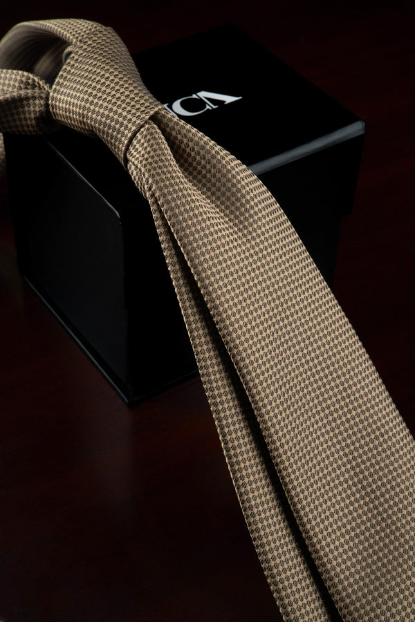 Dune Shine Jacquard Tie